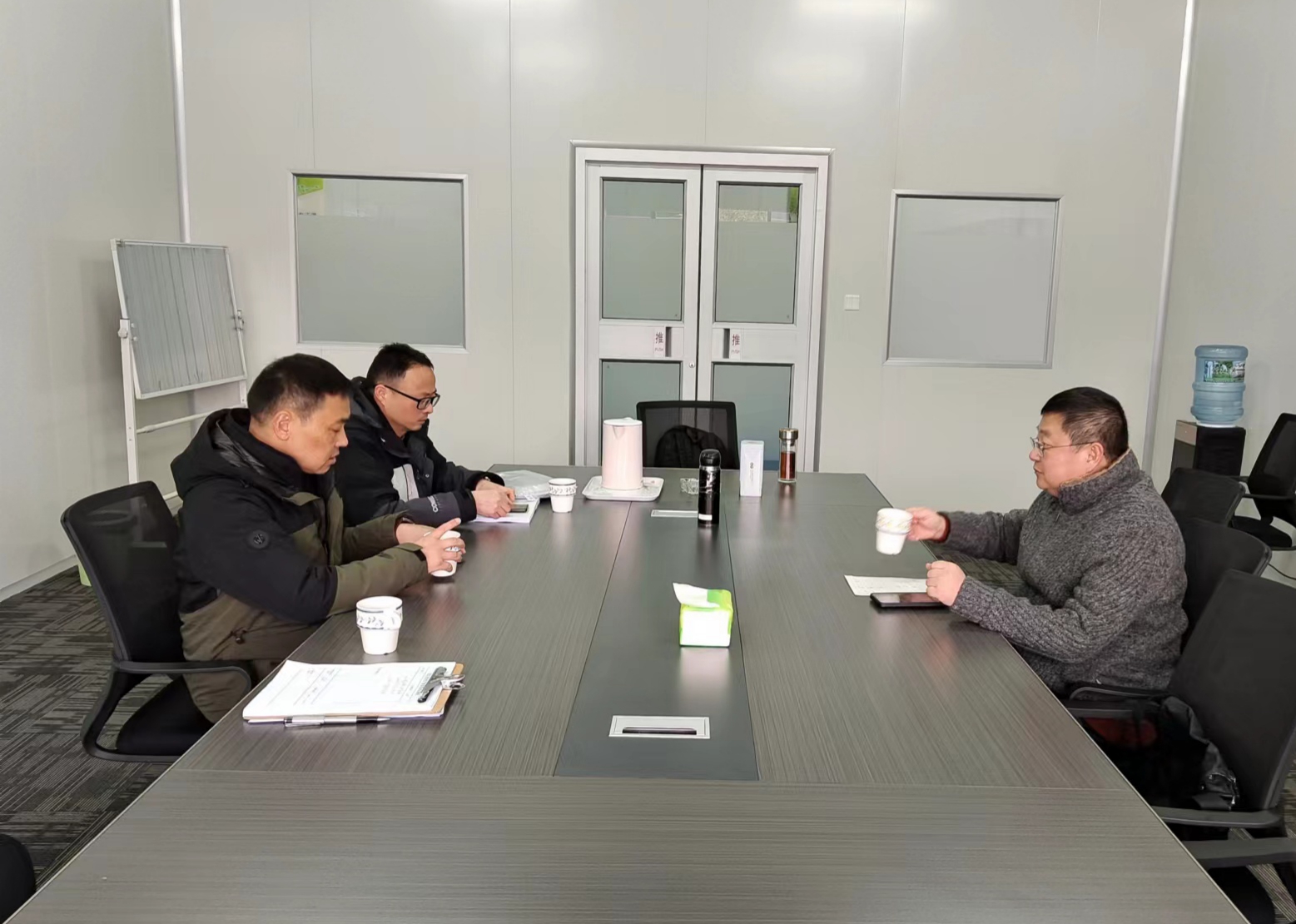 強(qiáng)化安全底線，筑牢安全防線